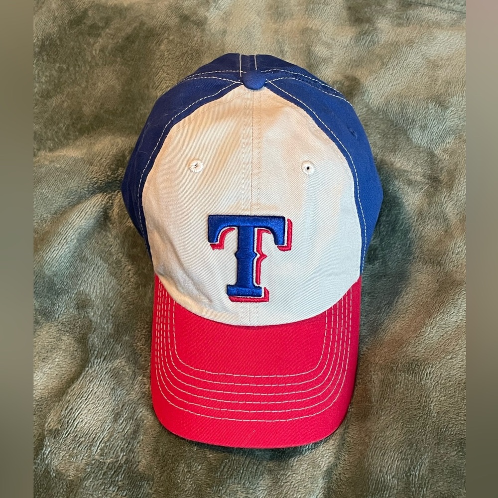 Texas Rangers Hat - adjustable - Picture 1 of 2